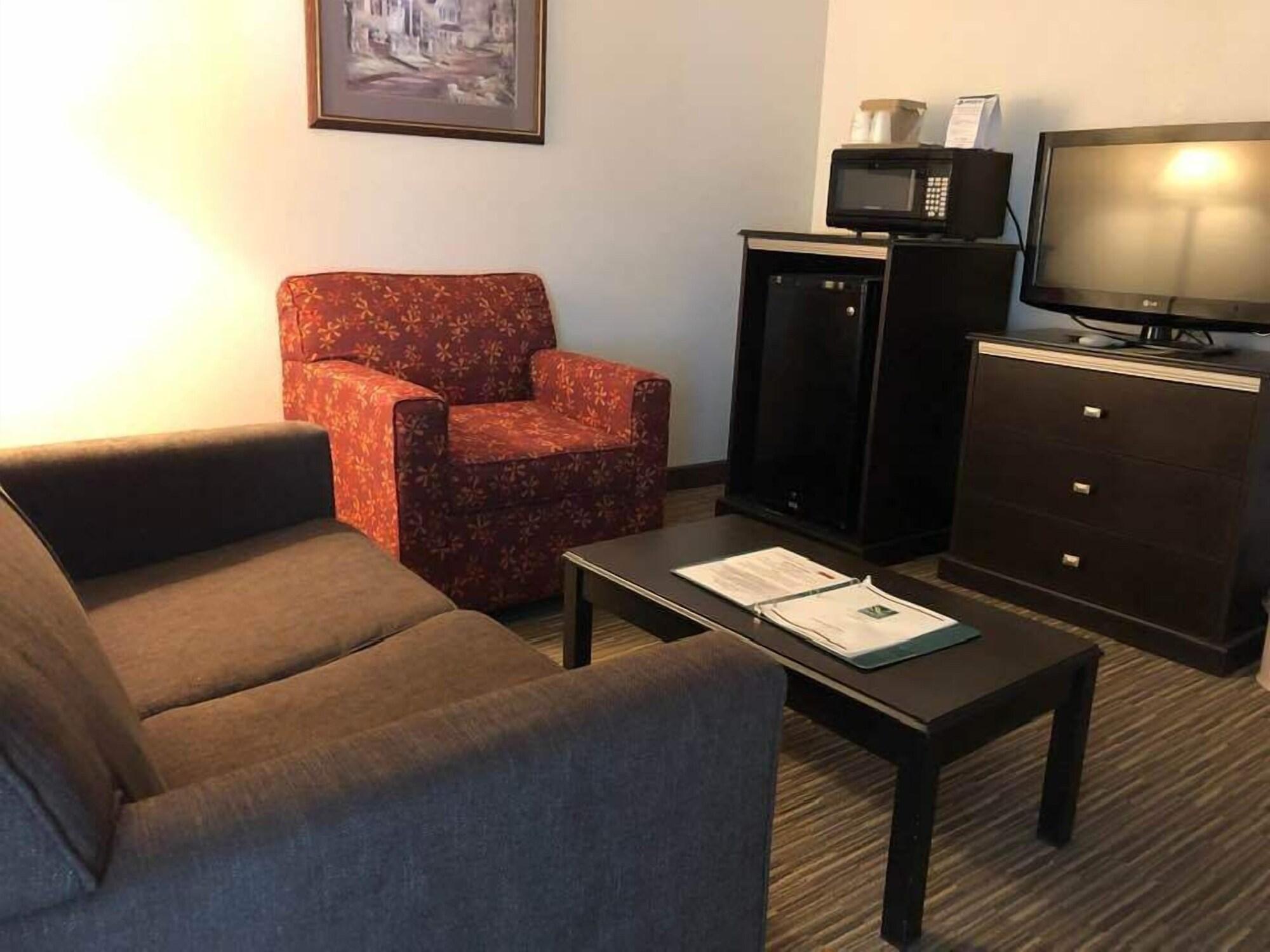 Quality Inn & Suites Limon Esterno foto
